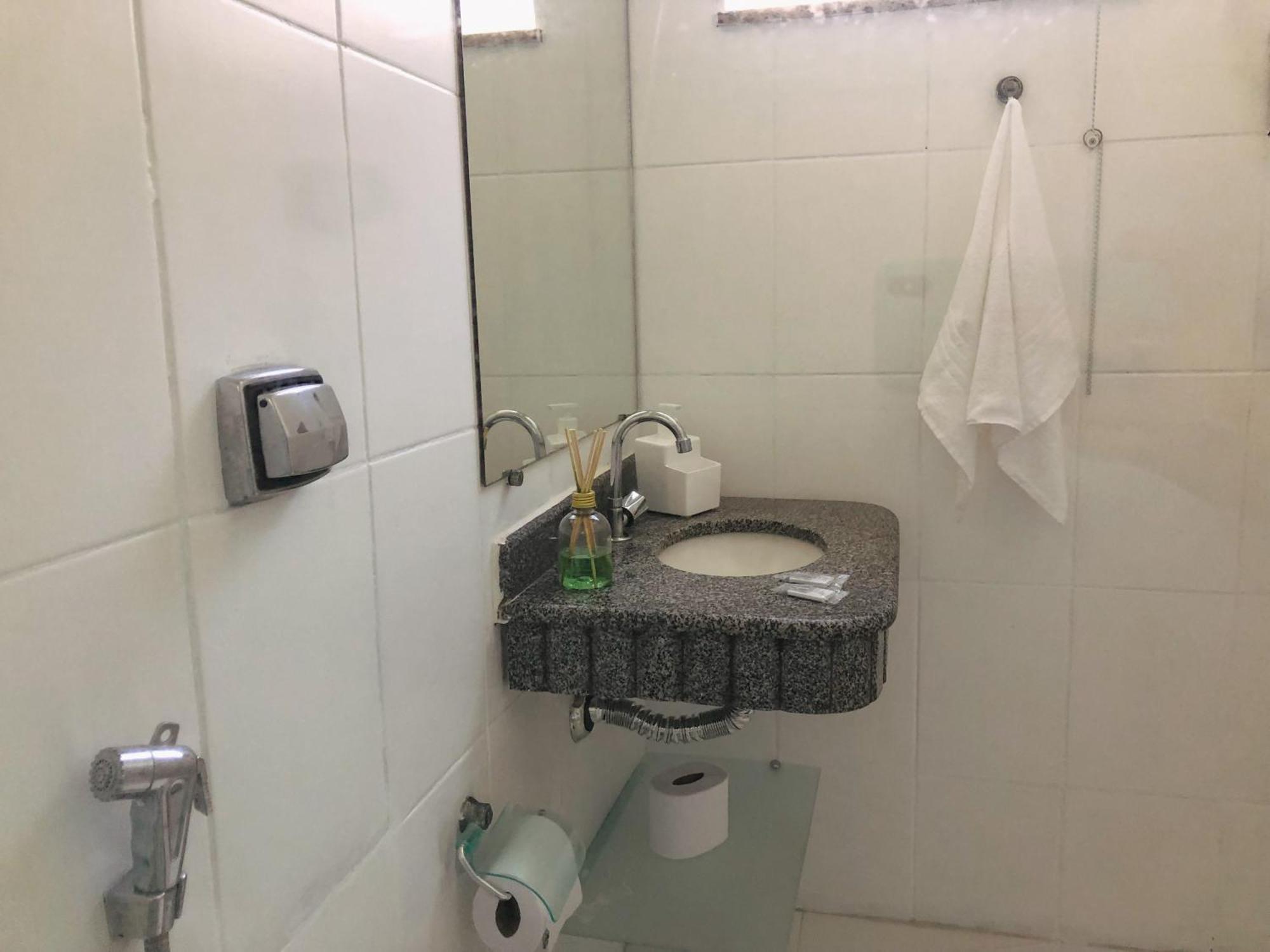 Kalug - Suite Casal Independente Em Guest House Ilhéus المظهر الخارجي الصورة